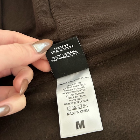 CACTUS JACK TRAVIS SCOTT REVERSE DOG ZIP UP HOODIE. WORN ONCE - Picture 6 of 6